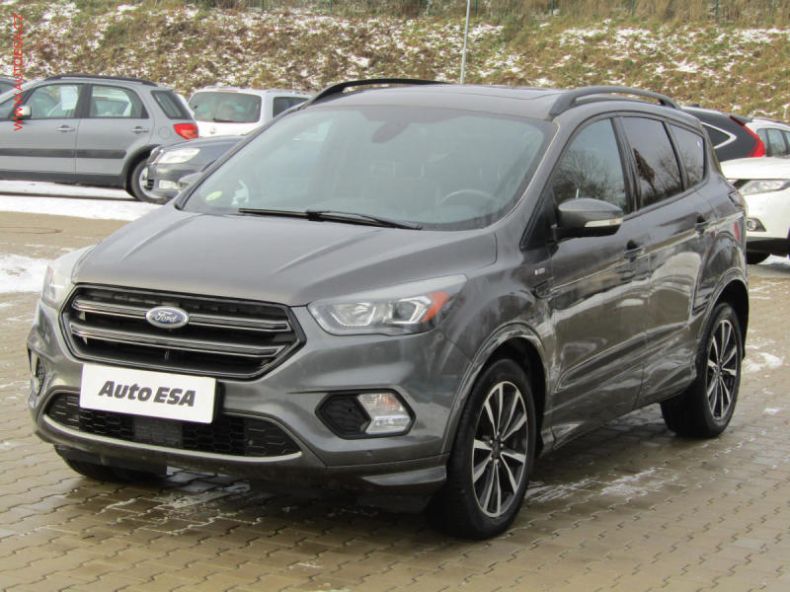 Ford Kuga - hlavní fotka