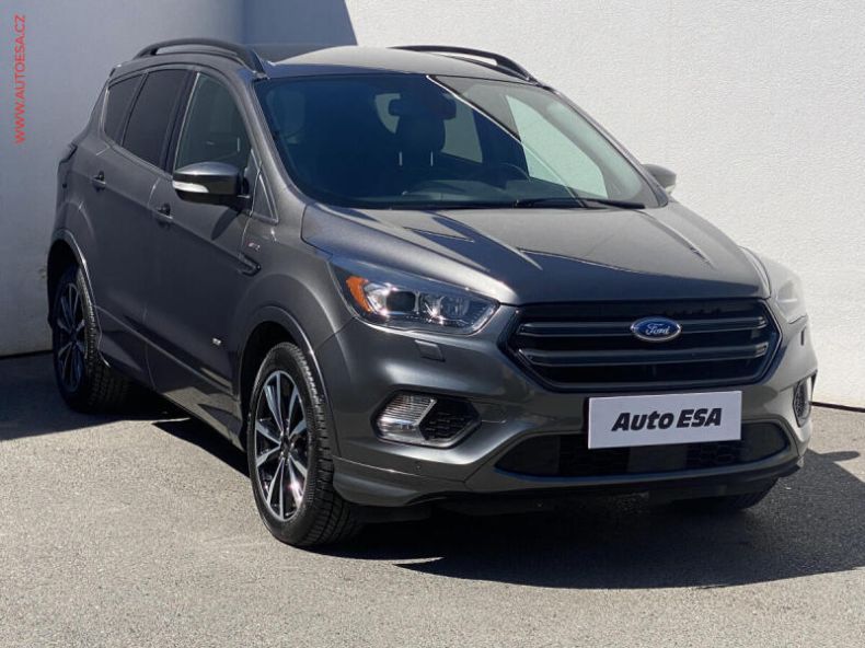 Ford Kuga - hlavní foto
