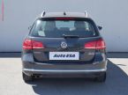 Volkswagen Passat - fotka číslo 4