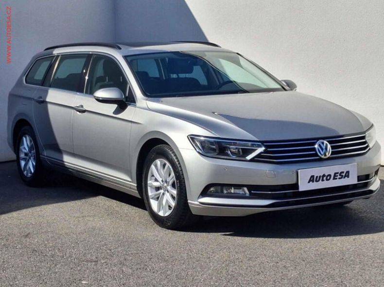 Volkswagen Passat - hlavní foto