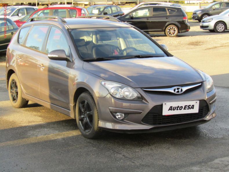 Hyundai i30 - hlavní foto