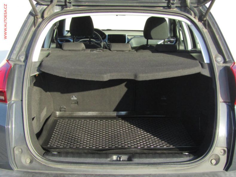 Peugeot 2008 - hlavní fotka