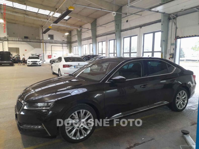 Škoda Superb - hlavní fotka