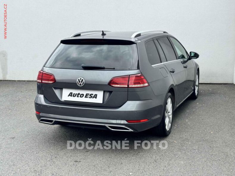 Volkswagen Golf - hlavní fotka
