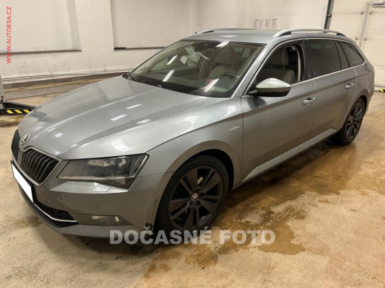 Škoda Superb - hlavní foto