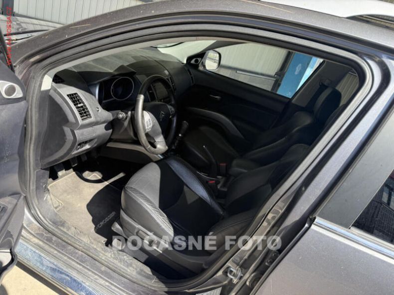 Citroën C-Crosser - hlavní fotka