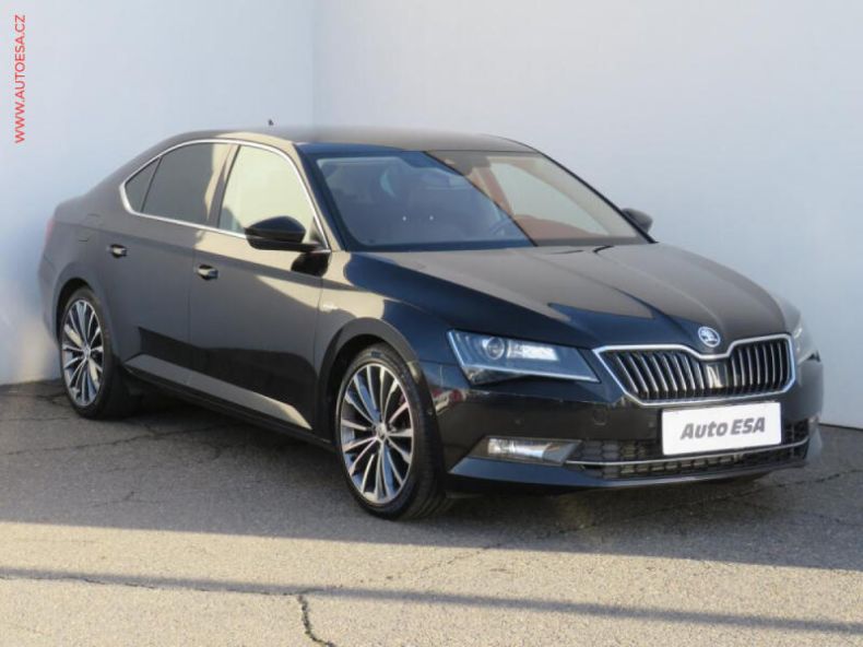 Škoda Superb - hlavní foto