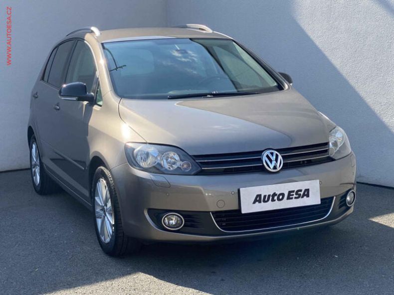 Volkswagen Golf - hlavní foto