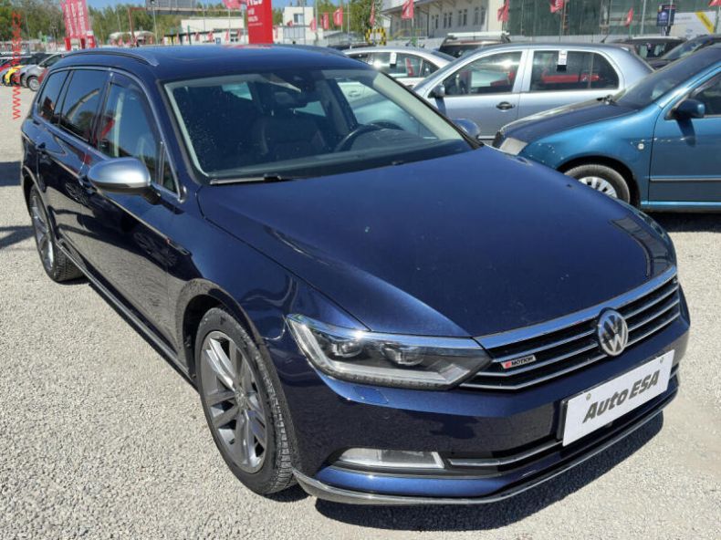 Volkswagen Passat - hlavní foto