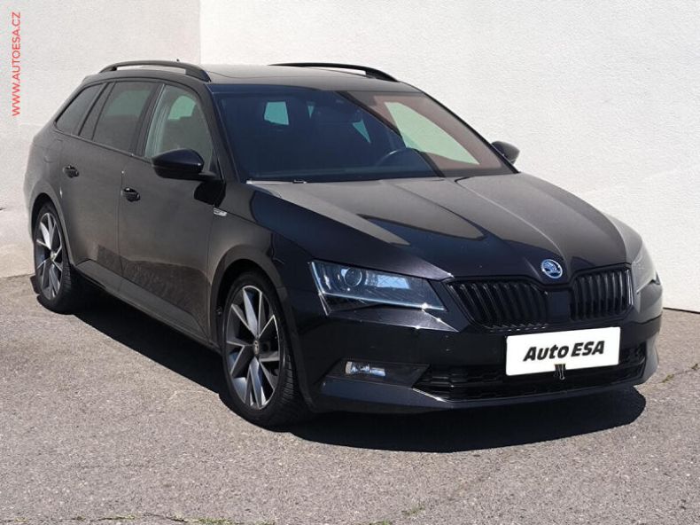 Škoda Superb - hlavní foto