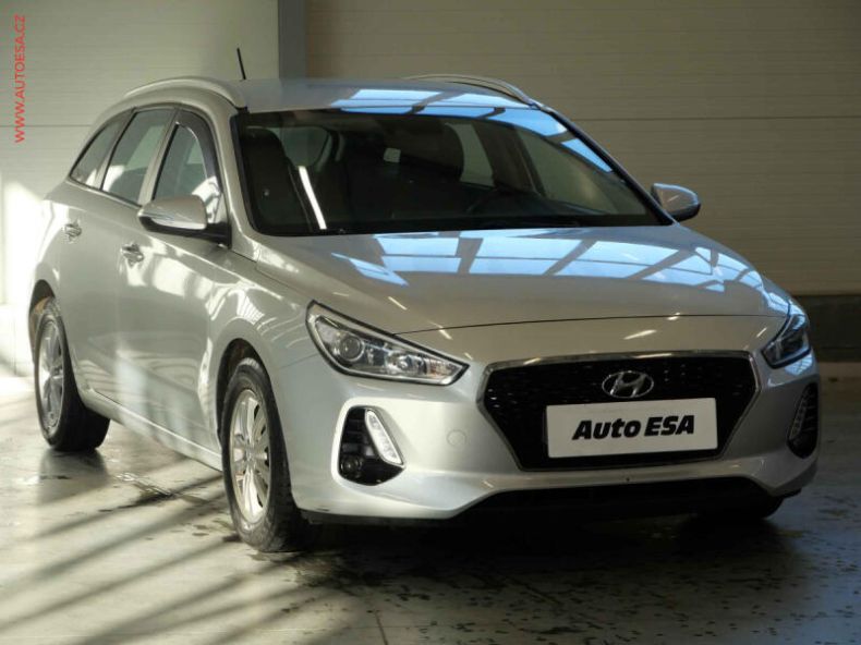 Hyundai i30 - hlavní foto