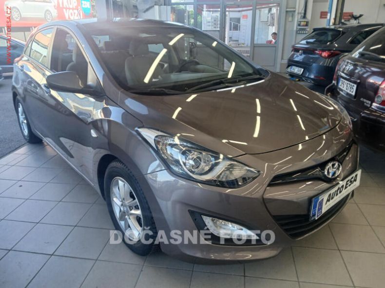 Hyundai i30 - hlavní foto