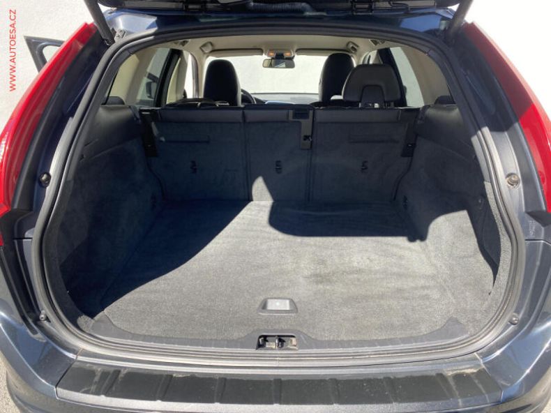 Volvo XC60 - hlavní fotka