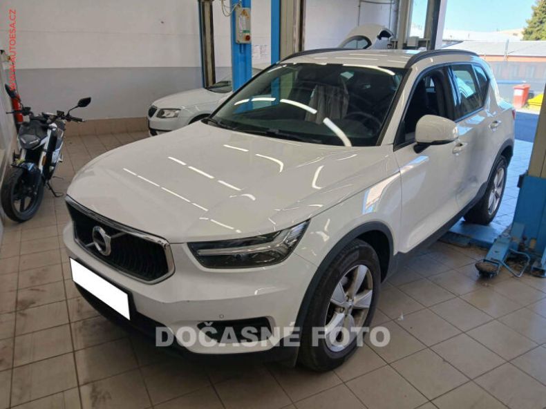 Volvo XC40 - hlavní foto