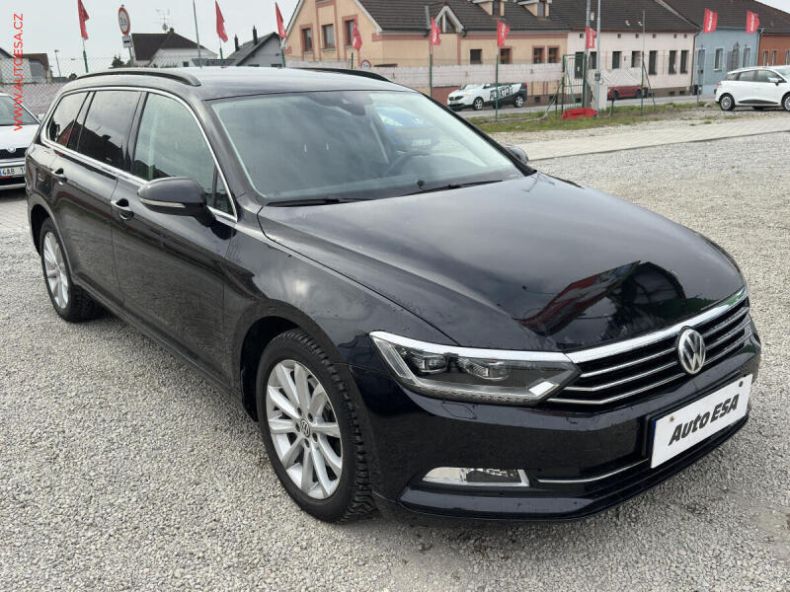 Volkswagen Passat - hlavní fotka inzerátu