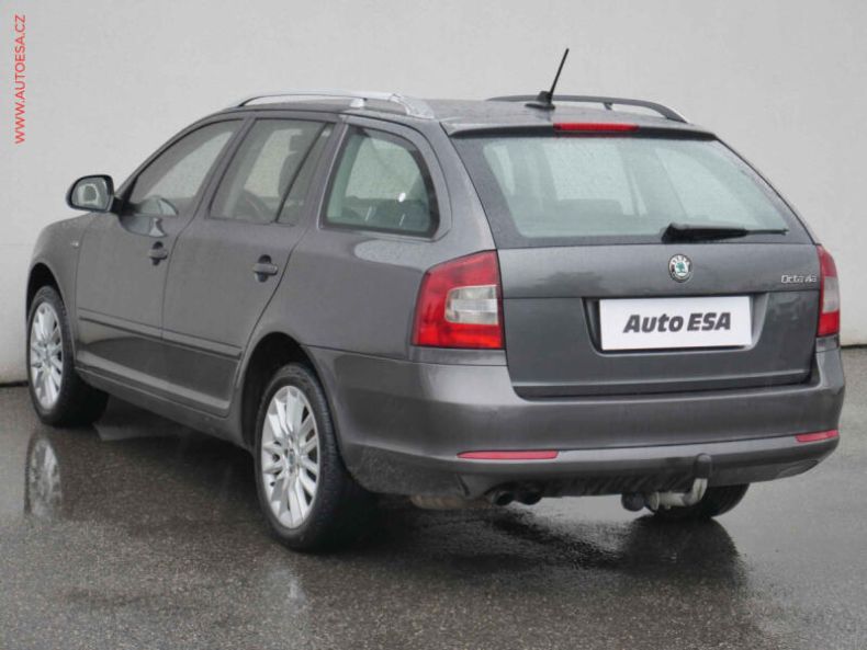 Škoda Octavia - hlavní fotka