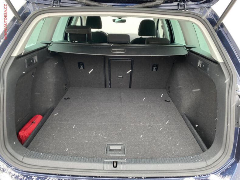 Volkswagen Golf - hlavní fotka