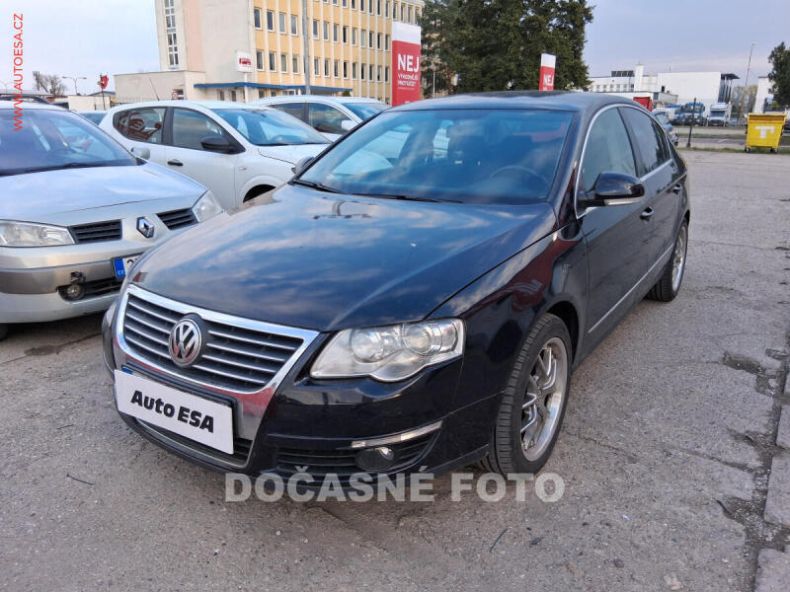 Volkswagen Passat - hlavní fotka inzerátu