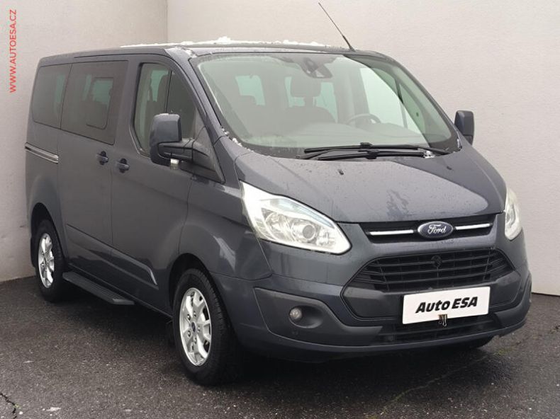 Ford Tourneo - hlavní foto