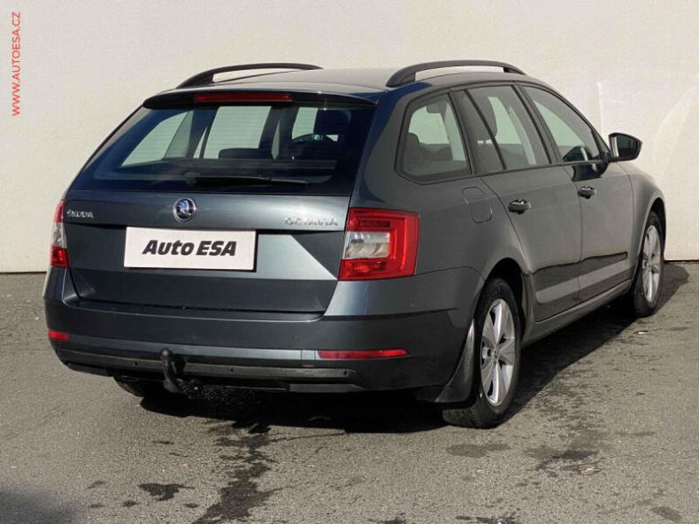 Škoda Octavia - hlavní fotka