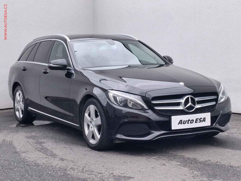 Mercedes Třída C - hlavní foto
