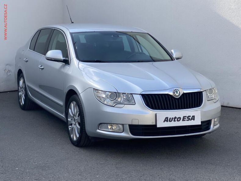 Škoda Superb - hlavní foto