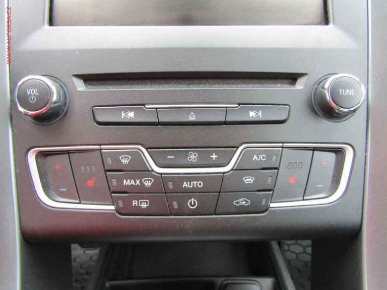 Ford Mondeo - hlavní fotka
