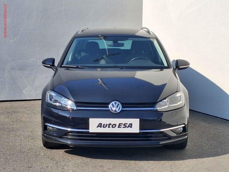 Volkswagen Golf - hlavní fotka