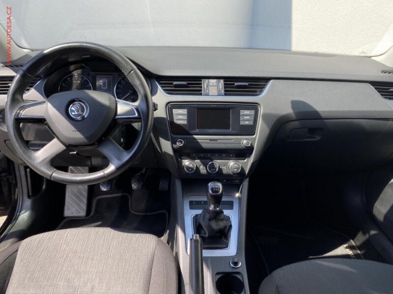 Škoda Octavia - hlavní fotka