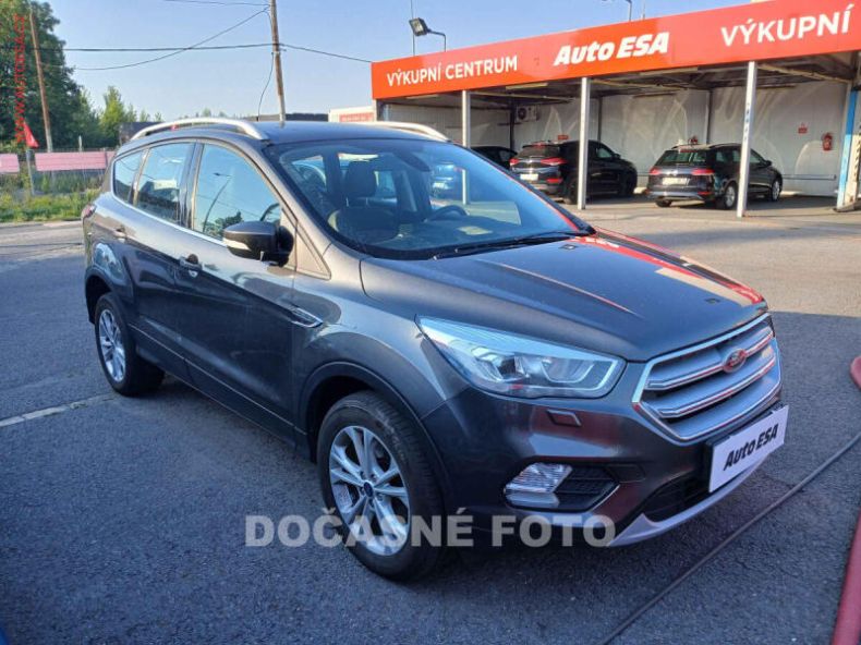 Ford Kuga - hlavní foto