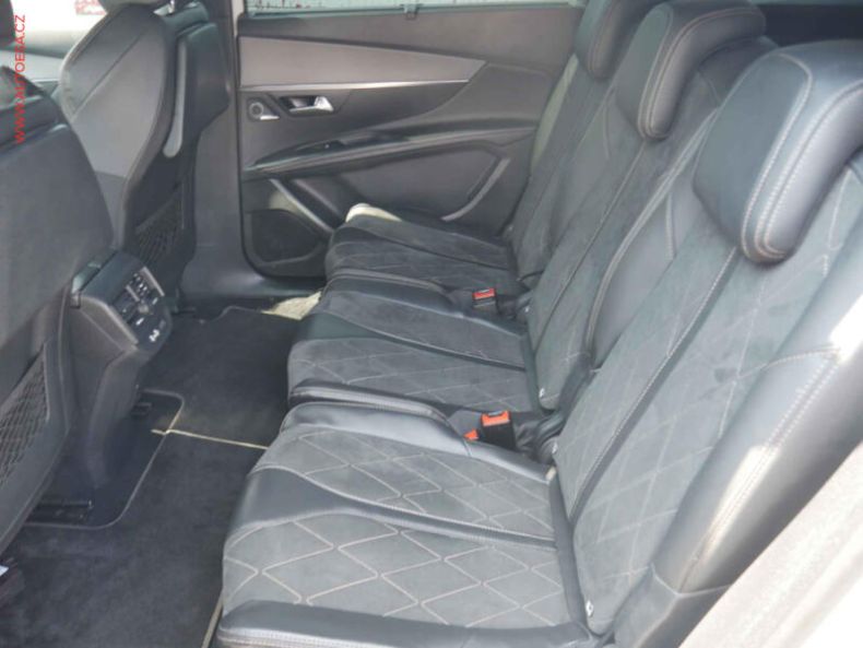 Peugeot 5008 - hlavní fotka