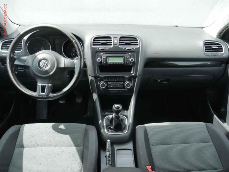 Volkswagen Golf - hlavní fotka