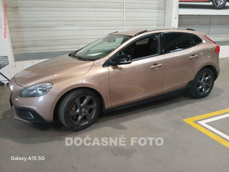 Volvo V40 - hlavní fotka inzerátu