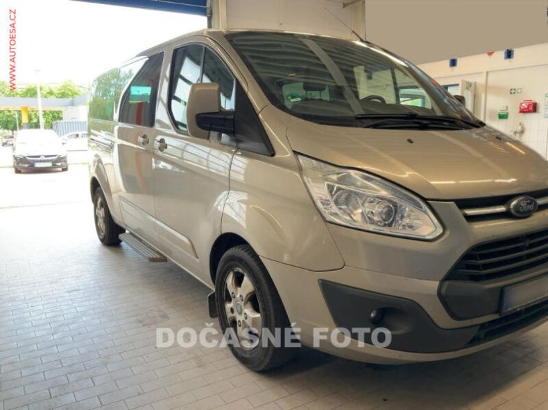 Ford Tourneo - hlavní foto