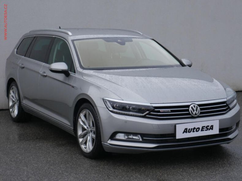 Volkswagen Passat - hlavní fotka inzerátu