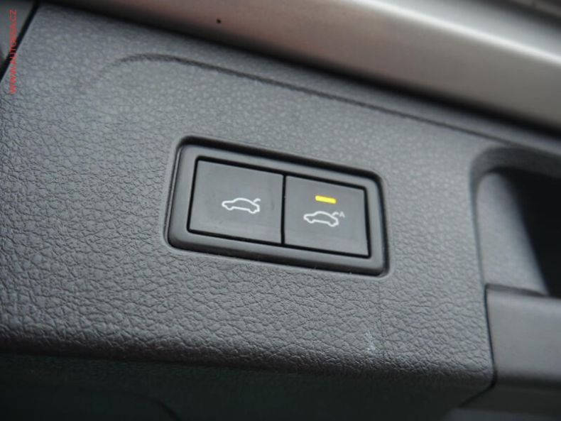 Volkswagen Passat - hlavní fotka