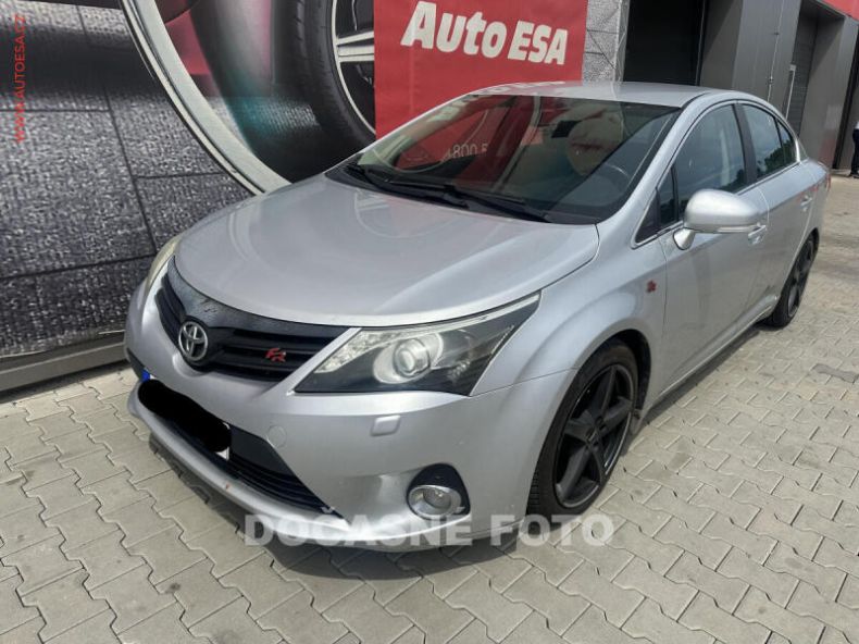 Toyota Avensis - hlavní foto