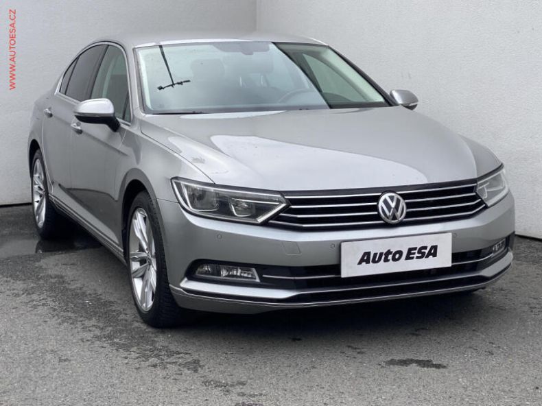 Volkswagen Passat - hlavní fotka inzerátu