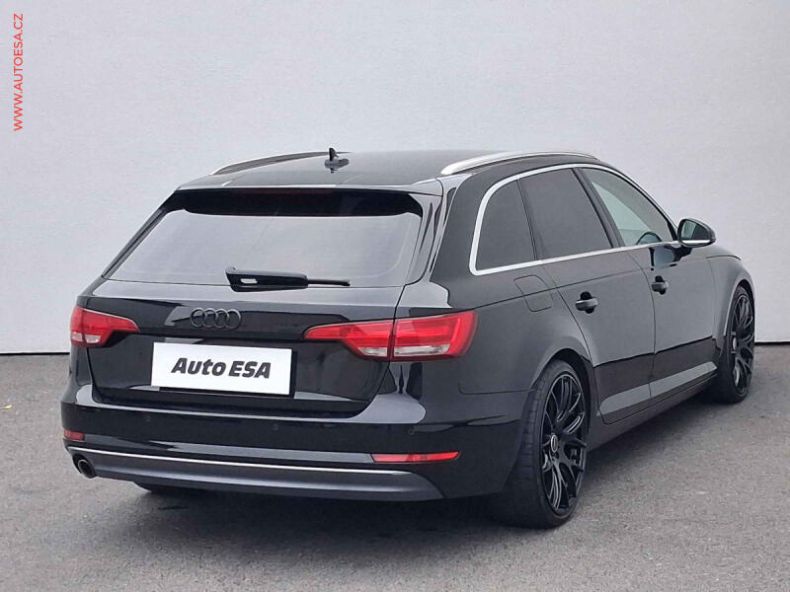 Audi A4 - hlavní fotka