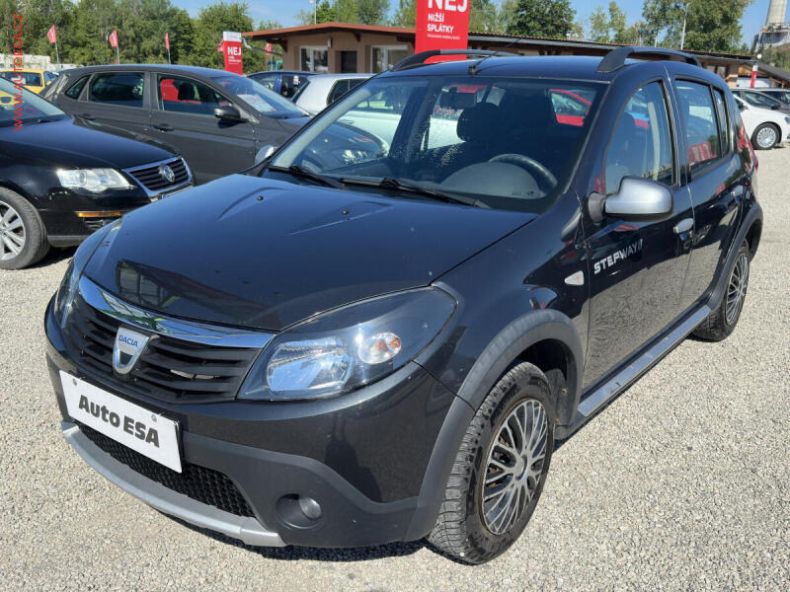 Dacia Sandero - hlavní fotka