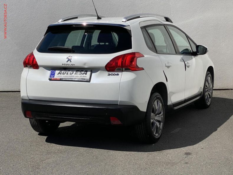 Peugeot 2008 - hlavní fotka