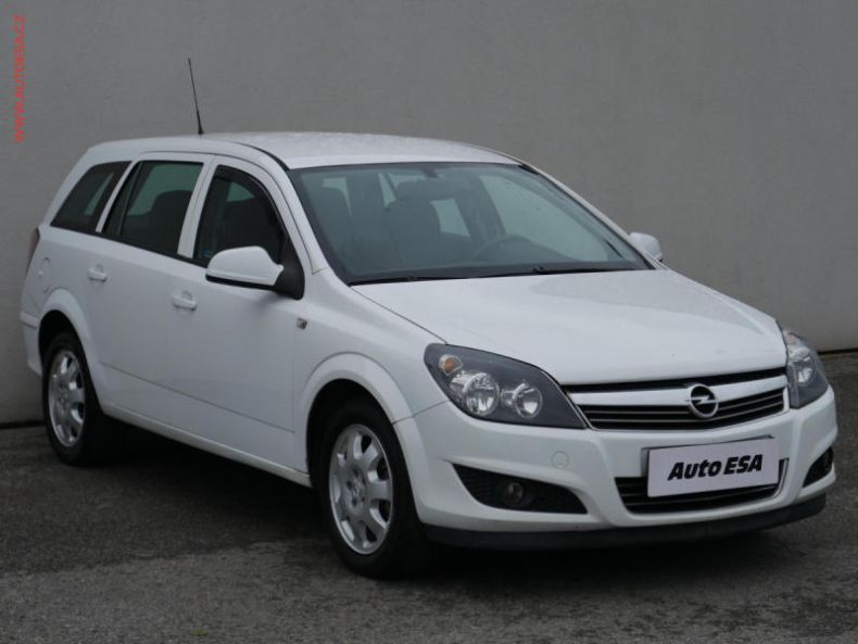 Opel Astra - hlavní foto