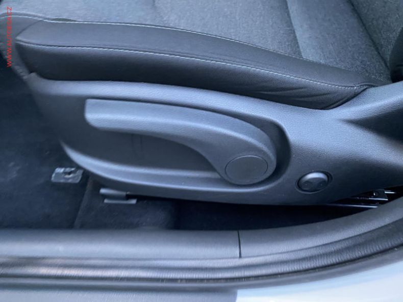 Hyundai i30 - hlavní fotka