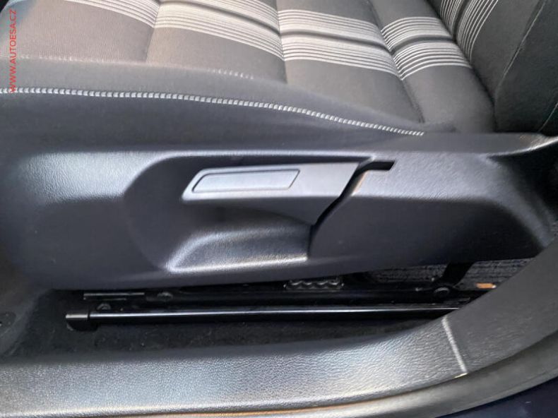 Volkswagen Golf - hlavní fotka