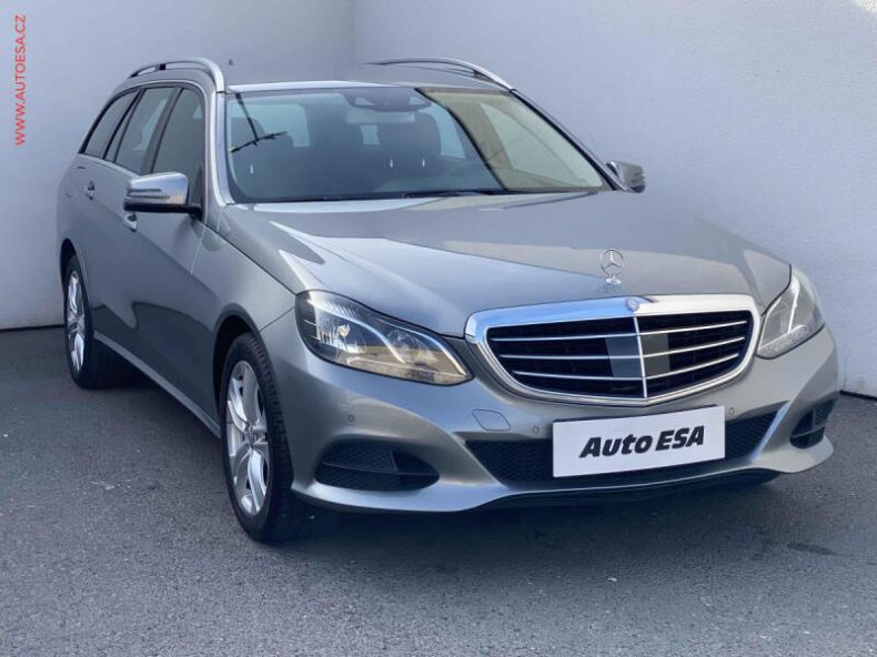 Mercedes Třída E - hlavní foto