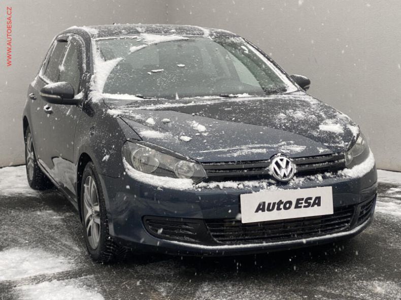 Volkswagen Golf - hlavní foto