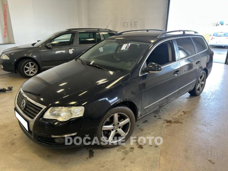 Volkswagen Passat - hlavní foto