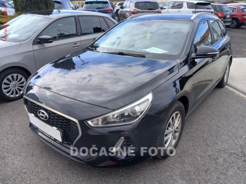 Hyundai i30 - hlavní foto
