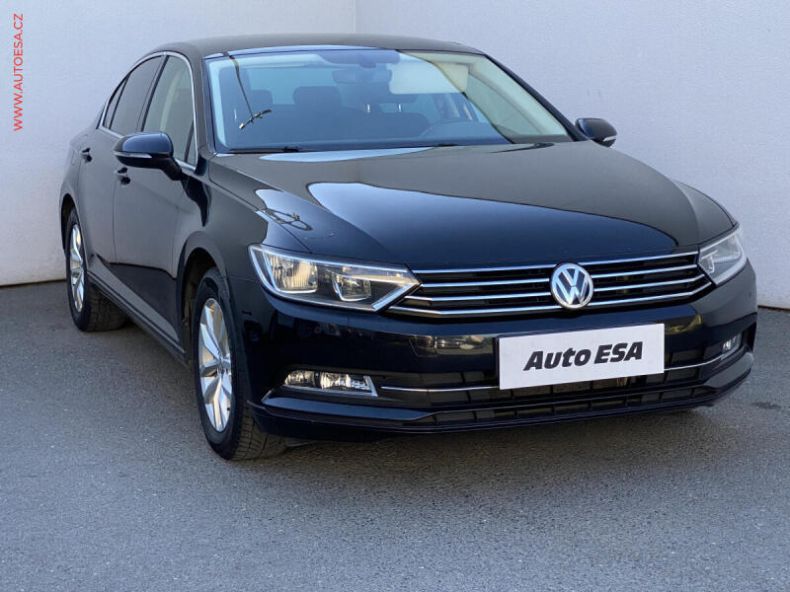 Volkswagen Passat - hlavní foto