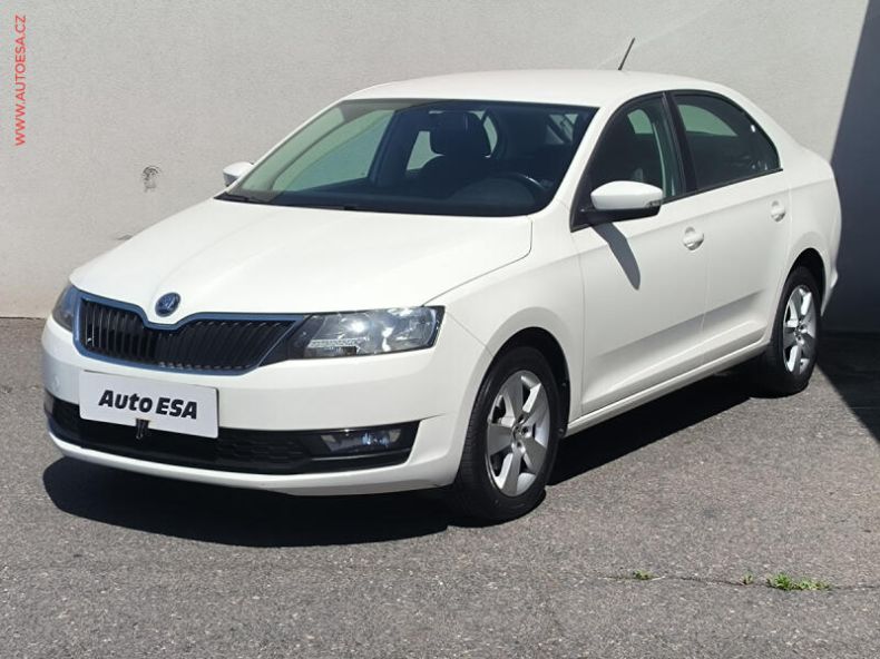 Škoda Rapid - hlavní fotka